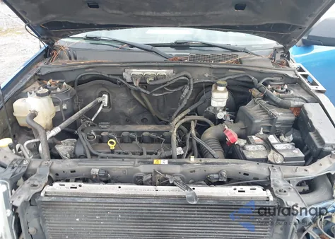 2012 Ford Escape Xlt z USA, uszkodzony, nr VIN 1FMCU0D79CKB61475